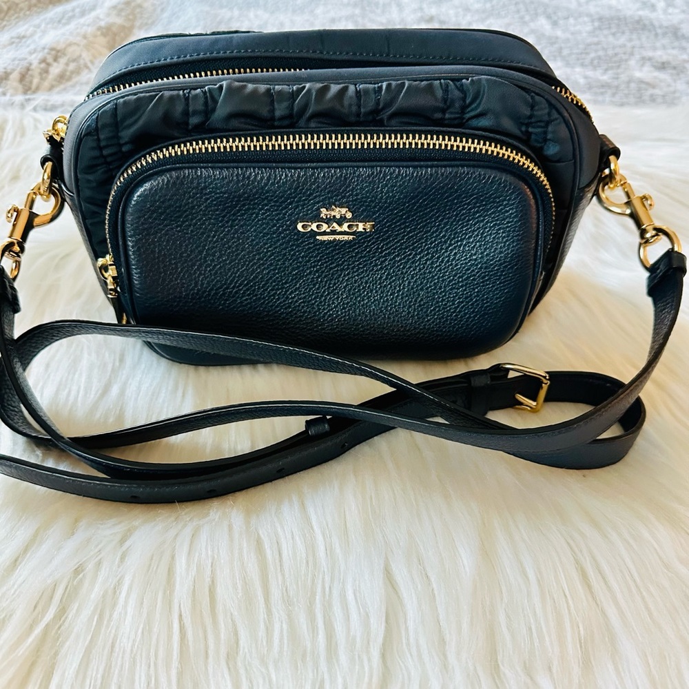 EUC Coach Court Crossbody With Ruching